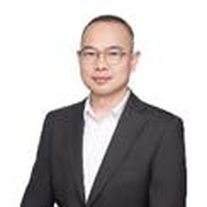 曹洪利 先生 (澳洲资深注册会计师，上海吉祥航空股份有限公司财务部总经理助理，吉祥航空香港有限公司首席财务官)